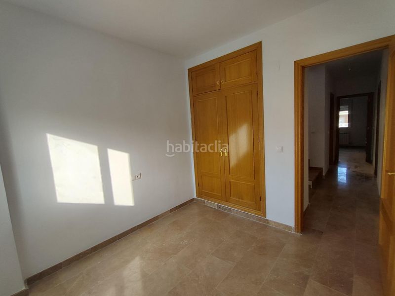 Foto fe98350a-29f2-4c86-a2e4-d1e6cca5deb5. Casa adossada amb calefacció aparcament a Atarfe