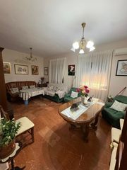 Pis a Angustias - Chana - Encina. Inmobiliaria garcía delgado vende acogedor piso en la chana list