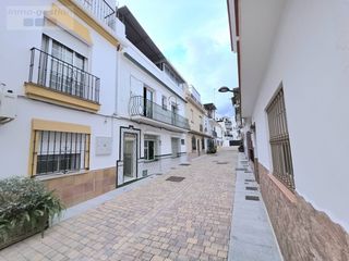 Casa  Calle perpetuo socorro (sp). 2 viviendas independientes en el corazón de san pedro alcántara.
