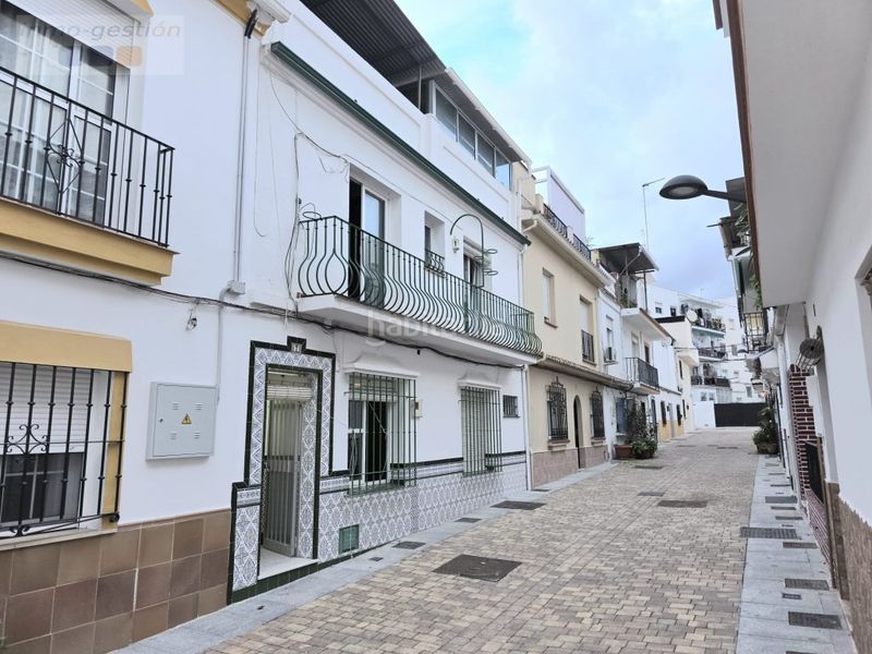 Foto 6b1bc360-c4c6-4085-b2be-197c4915ab95. Casa amb aparcament a San Pedro de Alcántara Pueblo Marbella