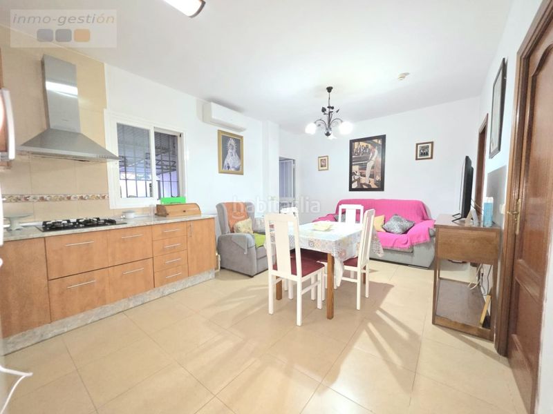 Foto 78a0d5d2-e247-4f12-92ac-c96a04a407d0. Casa amb aparcament a San Pedro de Alcántara Pueblo Marbella