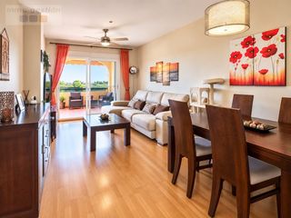 Pis  Urbanizacion sup.tc4 las joyas. Elegante vivienda de 3 dormitorios con dos terrazas y garaje en