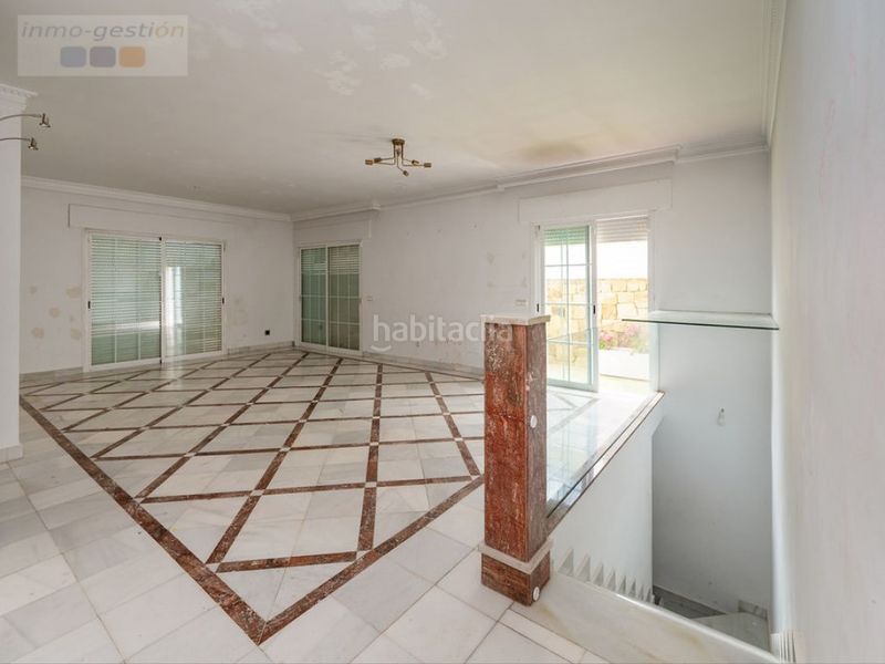 Foto 2f352209-7bea-4778-89a0-1434810f51c6. Lloguer dúplex a Nueva Andalucía centro Marbella