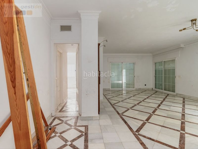 Foto 584b1aa9-1e68-4621-bf40-41221162d93e. Lloguer dúplex a Nueva Andalucía centro Marbella