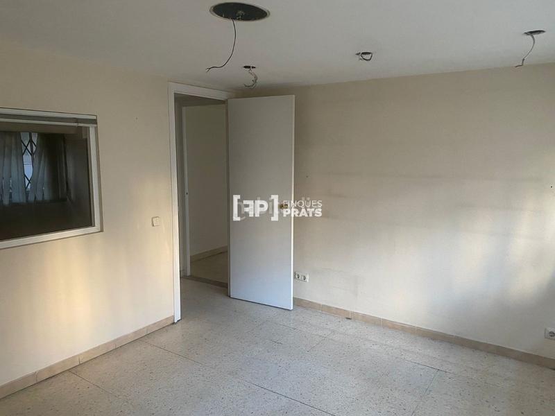 Foto d27153d3-6a10-471f-95db-fa4244c65034. Local comercial a Joc de la Bola - Camps d'Esports Lleida