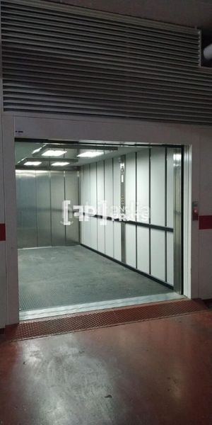 Foto ea673894-85b4-4470-b43d-bff51d972ea9. Aparcament cotxe a Pardinyes Lleida