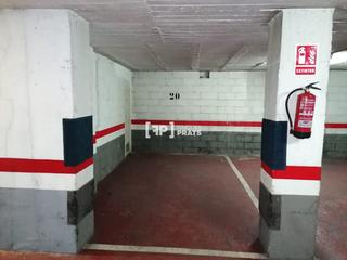 Lloguer Aparcament cotxe  Doctor combelles. Plaza garaje en alquiler para motocicletas en zona rectorat