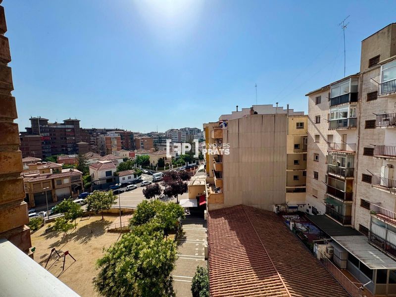 Foto 506542e8-2aed-4437-b70a-e7e5144bbebc. Dúplex amb calefacció a Príncep de Viana-Clot-Xalets Humbert Torres Lleida