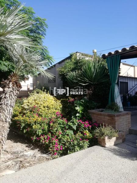 Foto 6fb2323b-f1fb-405f-a062-18e9011fd9e8. Chalet  en venta en Almacelles