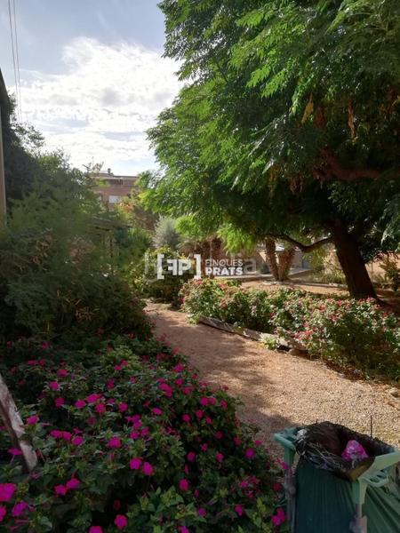 Foto b580a25c-37d2-434b-ad8d-4be84064ef75. Chalet  en venta en Almacelles