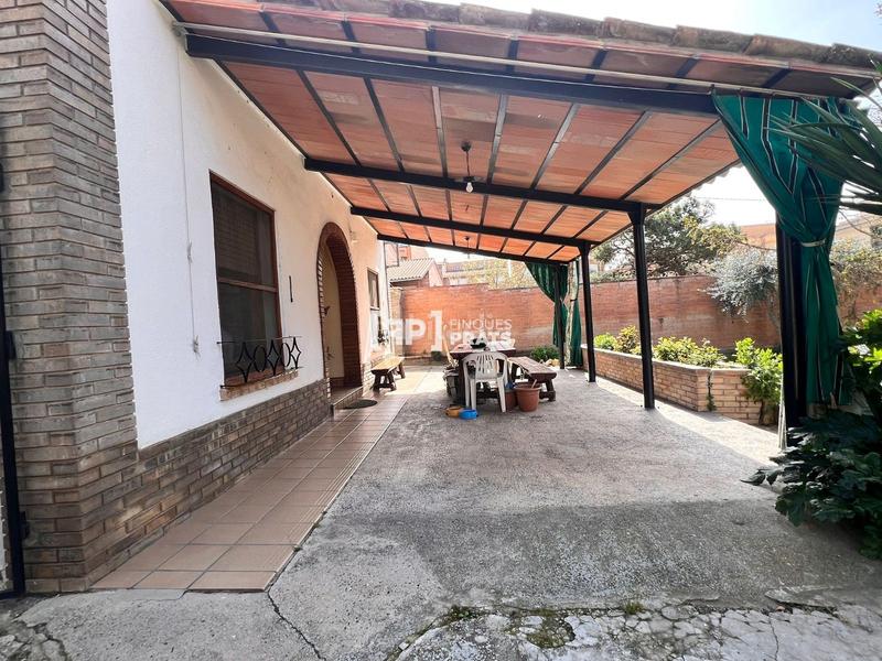 Foto c9a3cf7e-d57b-4d37-84c7-03ca21adec4b. Chalet  en venta en Almacelles