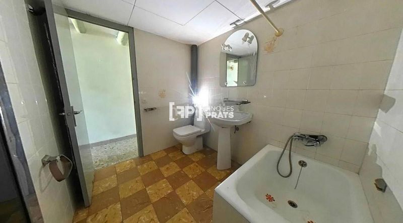 Foto 6e71b5b8-93ee-41fc-a3dc-d5895e52c982. Casa amb aparcament a Almatret