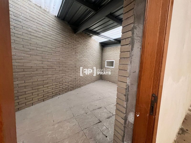 Foto 50f2320e-bbdb-4639-a759-b09c69d660d4. Local comercial a Príncep de Viana-Clot-Xalets Humbert Torres Lleida