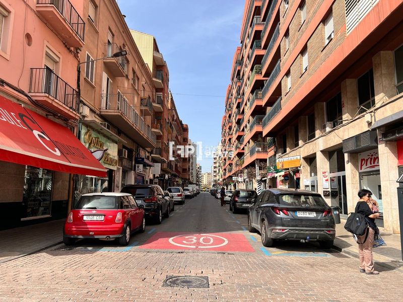 Foto a49b8195-21cd-40c1-b223-d99d933b01a3. Local comercial a Príncep de Viana-Clot-Xalets Humbert Torres Lleida