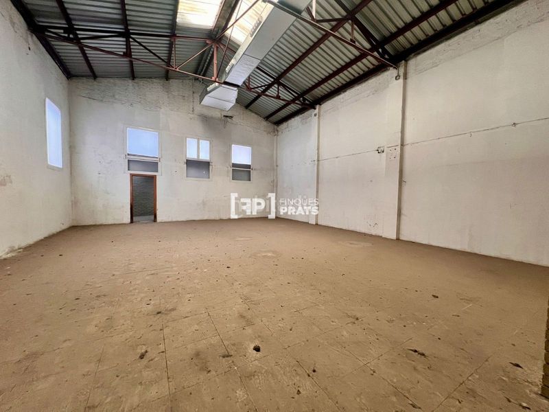Foto e894c3ca-5627-414a-a9ff-63aef20b2b03. Local comercial a Príncep de Viana-Clot-Xalets Humbert Torres Lleida
