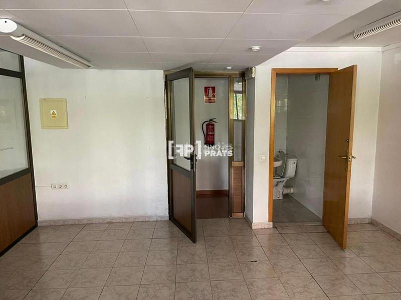 Foto ecad4b50-1f5d-4e5f-aa45-5f43154e4e2f. Location bureau dans Pardinyes Lleida
