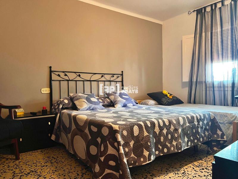 Foto 3d9a3d39-8b77-4dde-ad33-38f9714fd678. Casa  adosada en venta en grenyena de les garrigues en Granyena de les Garrigues