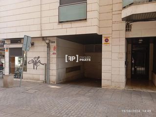 Rent Car parking  Alcalde costa. Parking y trastero en alquiler av cataluña