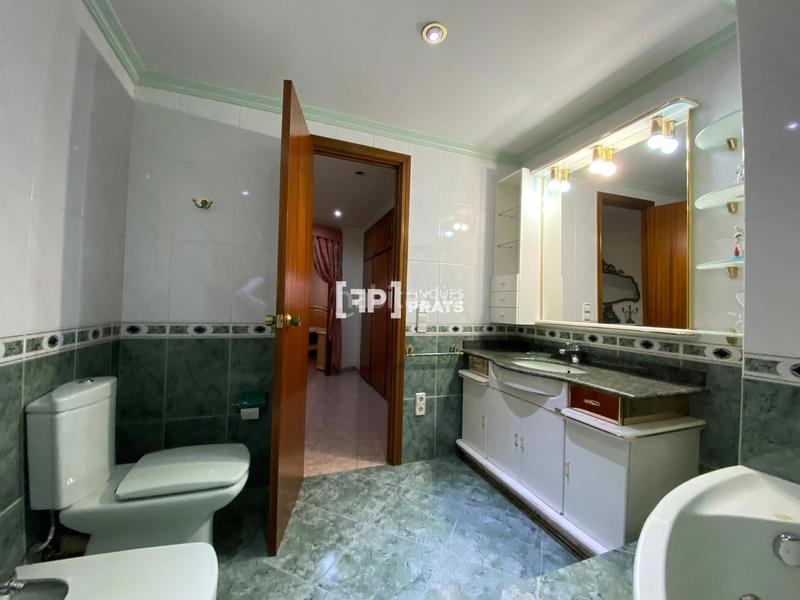 Foto 1d3ca64c-ef7d-4119-aee9-c41a9e36b813. Location appartement avec chauffage parking dans Instituts-Universitat Lleida