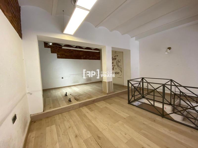 Foto 88991d80-a281-4394-9745-8720815a6c73. Lloguer local comercial a Centre Històric Lleida