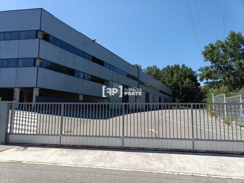 Foto 35123c05-ad65-42b5-8041-bba15a2ffaa4. Bâtiment à usage industriel dans Magraners Lleida