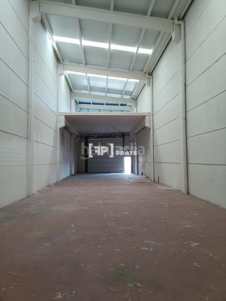 Foto 7a656ded-396b-4059-9c0c-a3f5a336c885. Bâtiment à usage industriel dans Magraners Lleida