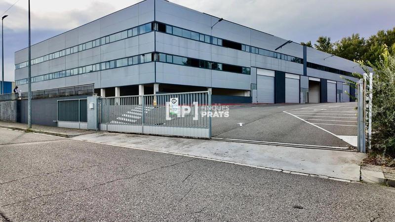 Foto 57a05fda-f1af-4e2a-8f84-952863571f27. Bâtiment à usage industriel dans Magraners Lleida