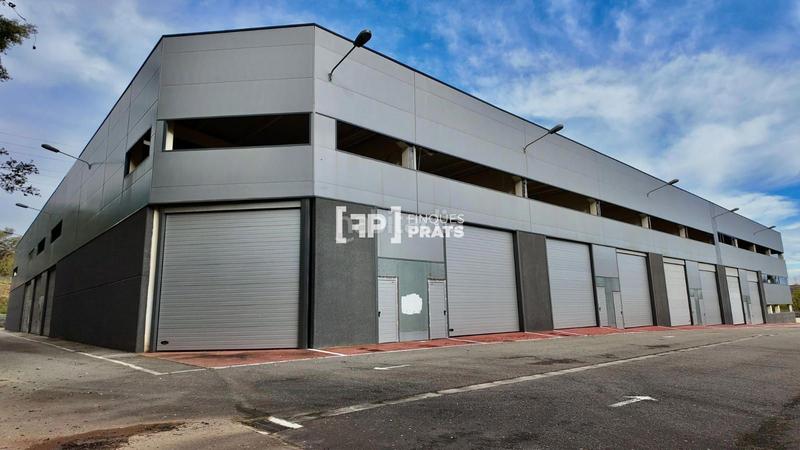 Foto 3e9f5460-aff3-41f1-ac48-c0e9371c9ad5. Bâtiment à usage industriel dans Magraners Lleida