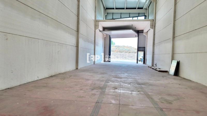 Foto 44d23a19-bb60-4fba-b49c-adca4ca17257. Nau industrial a Magraners Lleida