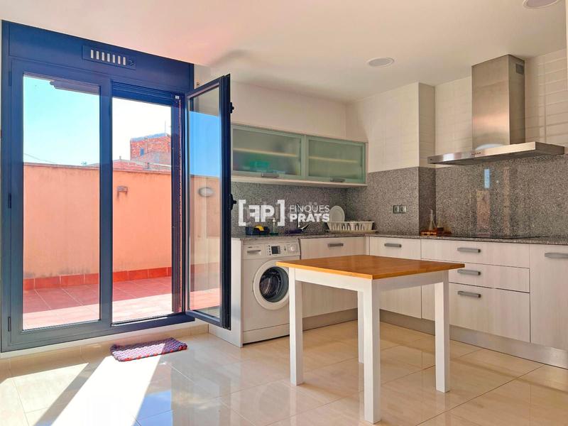 Foto 0fc7e6a6-c351-4166-8ff7-90aa4a90d854. Casa edificio en venta con 2 viviendas independientes en Puigverd de Lleida