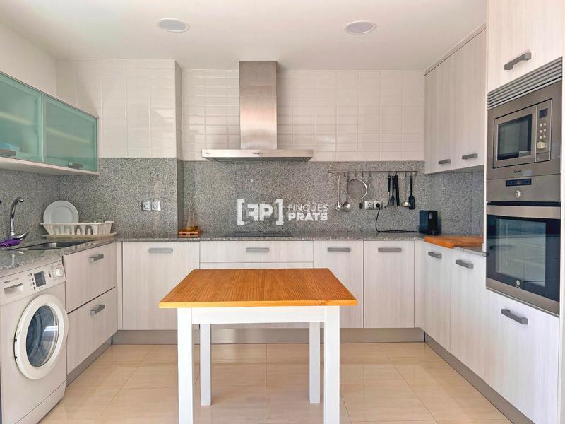Foto b6287f06-2ac4-4a01-945f-11e6a15b7381. Casa edificio en venta con 2 viviendas independientes en Puigverd de Lleida