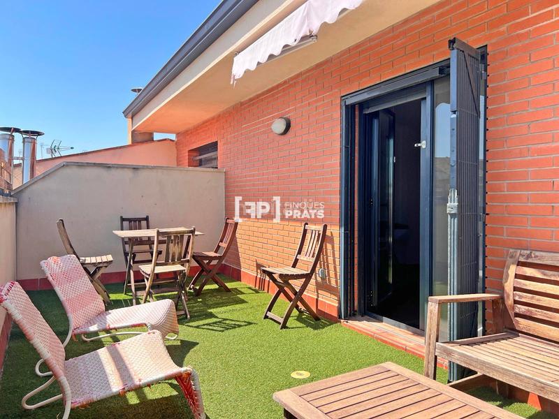 Foto f5ad6c72-fd40-44e2-9632-6b558b423579. Casa edificio en venta con 2 viviendas independientes en Puigverd de Lleida