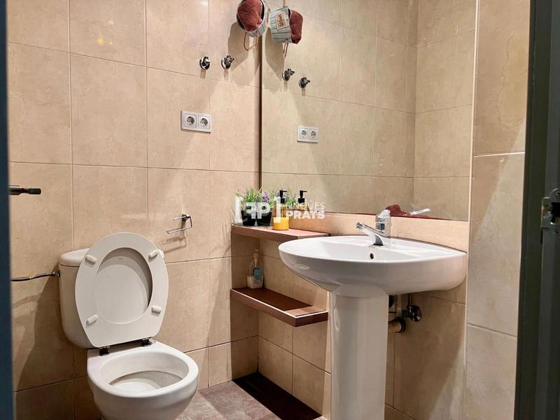 Foto eb72b561-b88f-4168-8b43-3af20e65ec5b. Lloguer local comercial a Instituts-Universitat Lleida
