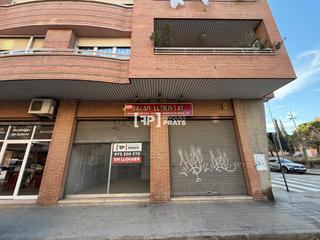 Location Local commercial  Llibertat. Local comercial en alquiler en lleida