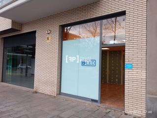 Lloguer Local Comercial  Riu ter. Local en alquiler  zona cappont