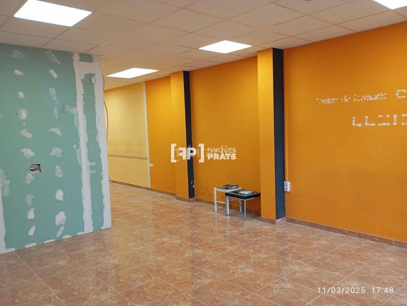 Foto 419b5fc6-9ee9-4abc-a5cc-03f701b28cfa. Lloguer local comercial a Cappont Lleida