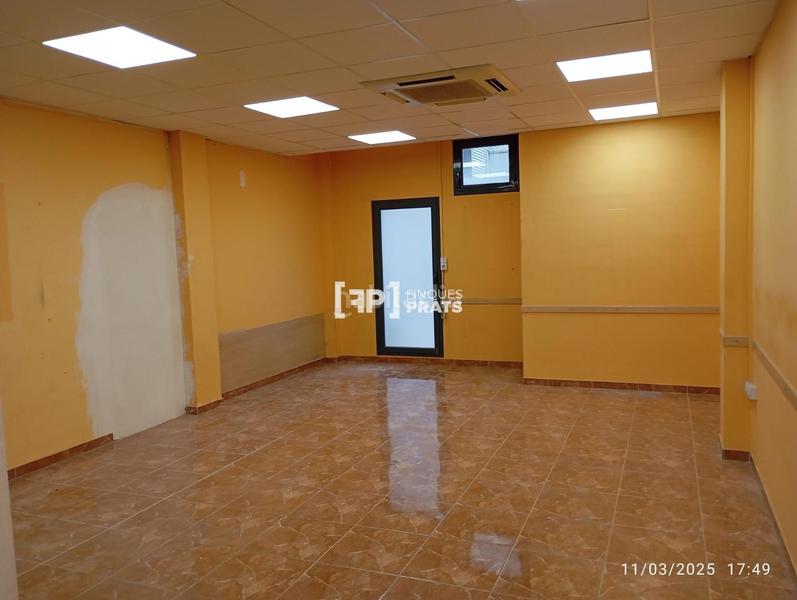 Foto 0851b952-d1cb-454b-be46-e69b95404eb7. Rent business premise in Cappont Lleida