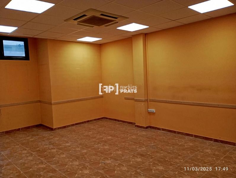 Foto c7b6028a-58ba-46f3-a1a5-fd369428dcb3. Rent business premise in Cappont Lleida