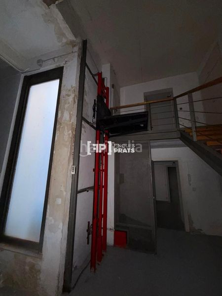 Foto 90752063-a646-4a53-ade5-536af3c8cb0c. Local comercial a Príncep de Viana-Clot-Xalets Humbert Torres Lleida