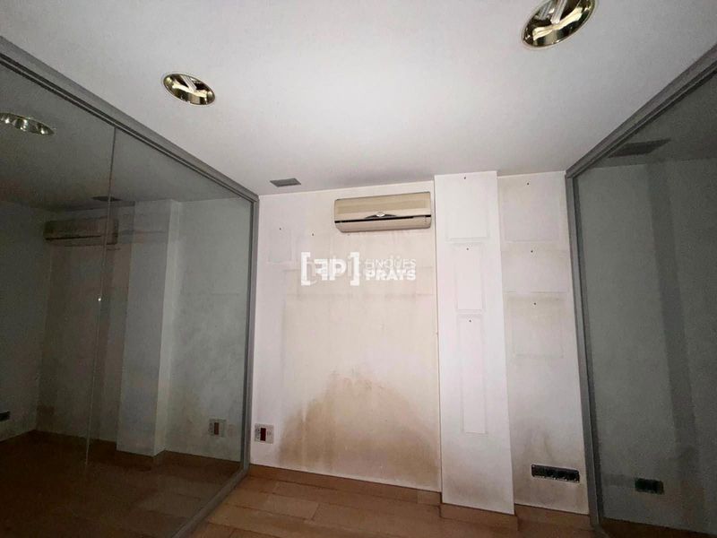 Foto bae160ef-32ad-420a-a8c2-905bdd039d25. Local comercial a Príncep de Viana-Clot-Xalets Humbert Torres Lleida
