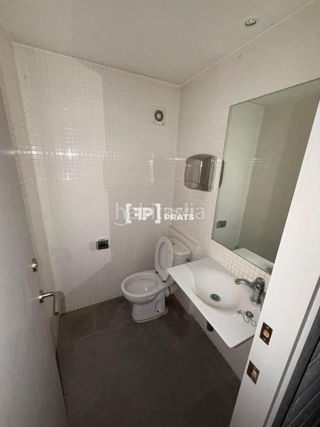 Foto be3d0009-6f55-4541-8943-76803883ec6d. Local comercial a Príncep de Viana-Clot-Xalets Humbert Torres Lleida