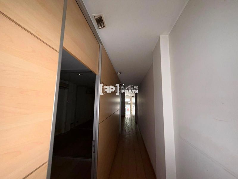 Foto bf6cd464-f371-4723-8649-456adf049cb1. Local comercial a Príncep de Viana-Clot-Xalets Humbert Torres Lleida