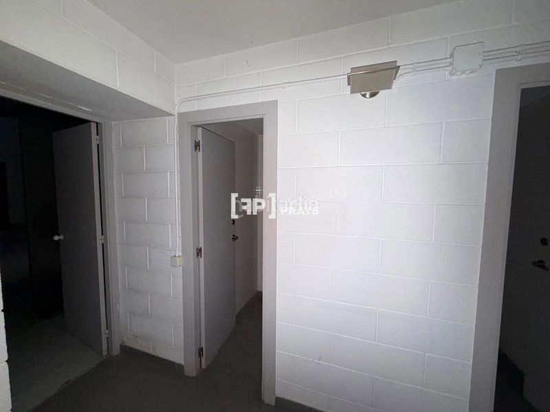 Foto df9fcd87-9a99-48c1-88b3-db8319f0c717. Local comercial a Príncep de Viana-Clot-Xalets Humbert Torres Lleida