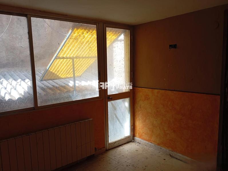 Foto 138d987e-2480-4a38-999d-40ed45d36b26. House in Menàrguens