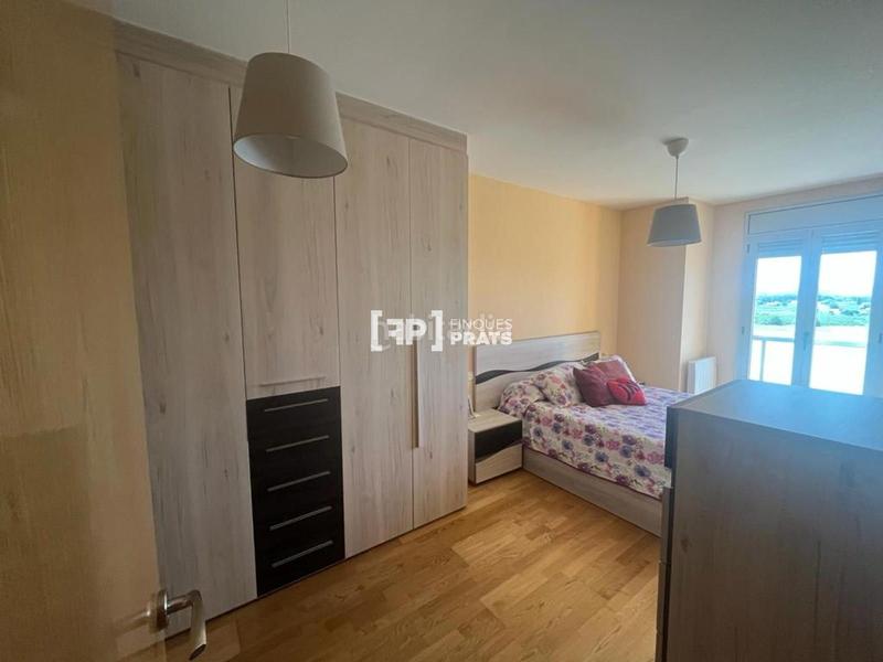 Foto 0d8ed059-133e-453f-b031-026de58b266a. Piso  en venta en llivia en Llívia Lleida