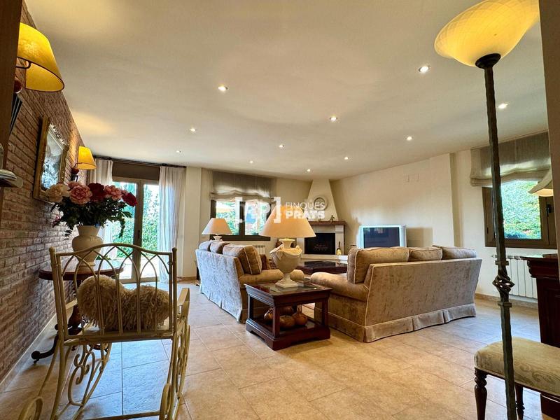 Foto 7f9a7aef-1cd5-462d-aa20-c7a28740fdaa. Chalet  en venta en grao park en Alpicat
