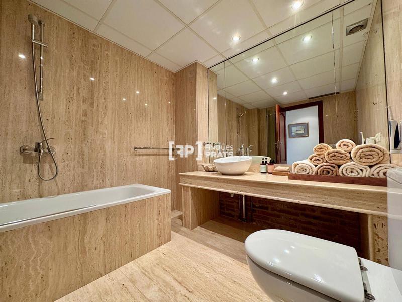 Foto ac5dcb45-c91c-4580-8fc9-8ad869b0b90e. Chalet  en venta en grao park en Alpicat