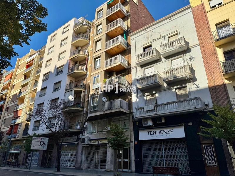 Foto e8a1d3a0-c104-4c6d-b6a9-8aec3a454d06. Lloguer pis amb calefacció a Príncep de Viana-Clot-Xalets Humbert Torres Lleida