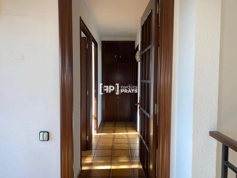 Foto c58d3740-f3e6-4296-8285-b1dc0b66ec8f. Chalet con parcheggio piscina in Rosselló