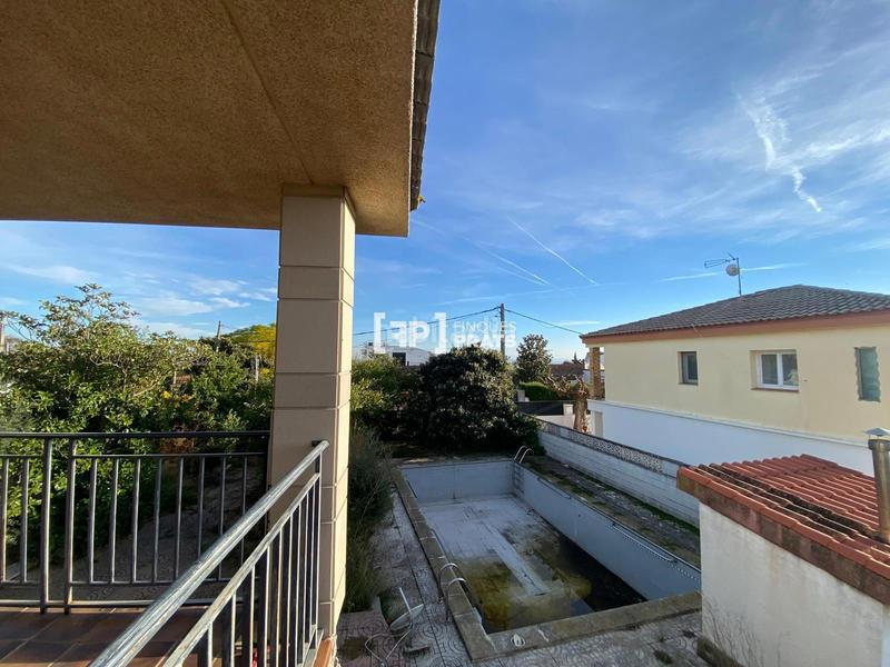 Foto f86d3515-fee0-4cba-807d-ae106bd0c36e. Chalet con parcheggio piscina in Rosselló